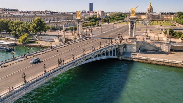 Quels monuments découvrir depuis les bords de la Seine